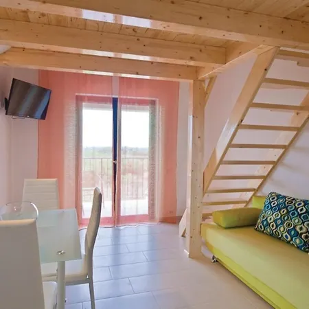 Vujcic Apartament Pula
